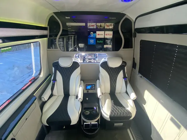 Jet Sprinter captain chairs and table, photo 8 of 75, Sprinter Service NYC
