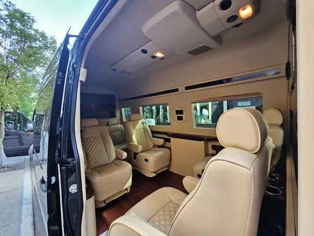 Jet Sprinter captain chairs and table, photo 11 of 75, Sprinter Service NYC