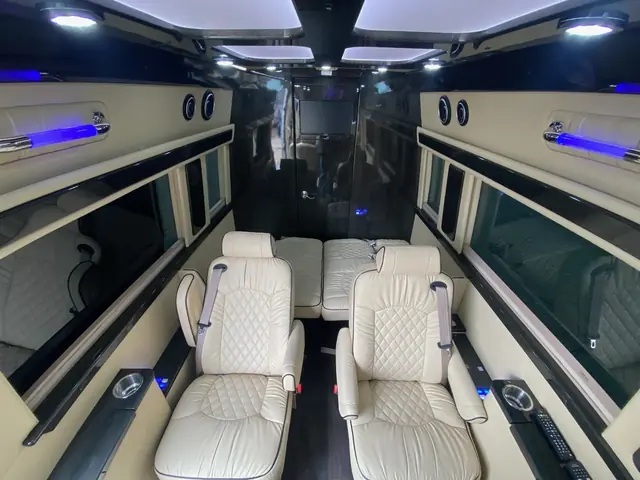 Jet Sprinter captain chairs and table, photo 15 of 75, Sprinter Service NYC