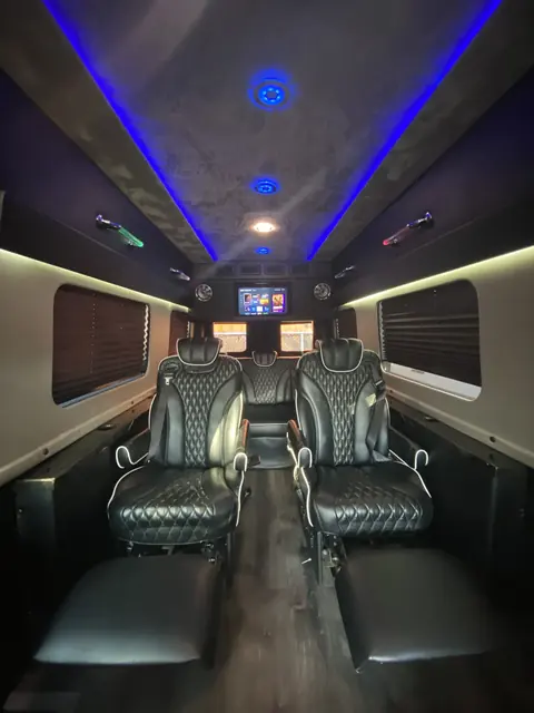 Jet Sprinter captain chairs and table, photo 16 of 75, Sprinter Service NYC