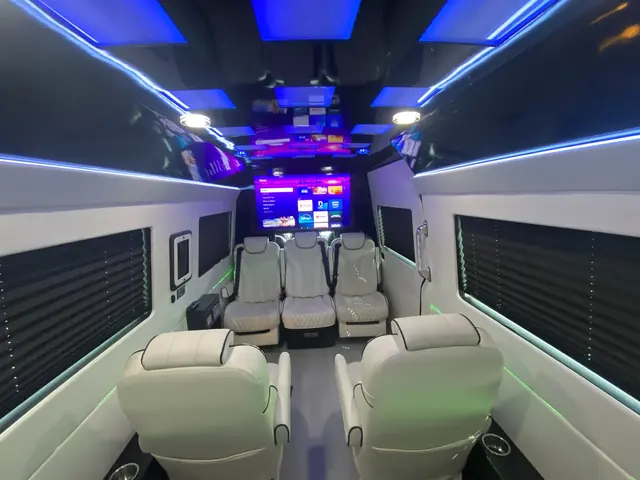 Jet Sprinter captain chairs and table, photo 23 of 75, Sprinter Service NYC