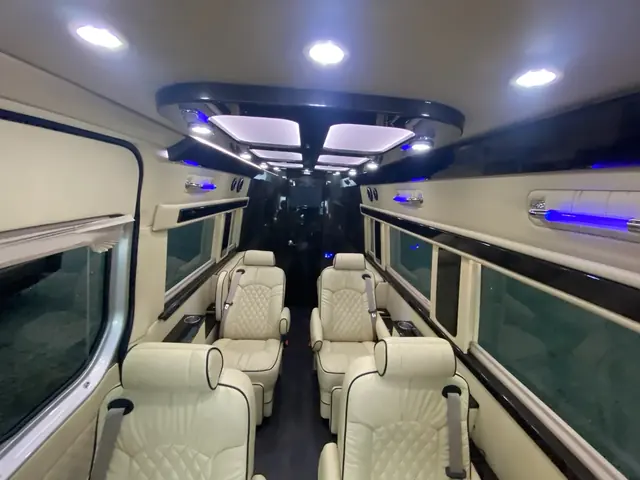 Jet Sprinter captain chairs and table, photo 25 of 75, Sprinter Service NYC