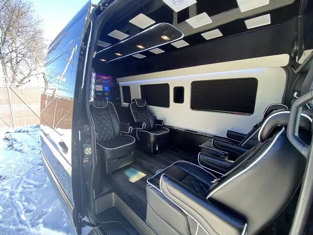 Jet Sprinter captain chairs and table, photo 36 of 75, Sprinter Service NYC