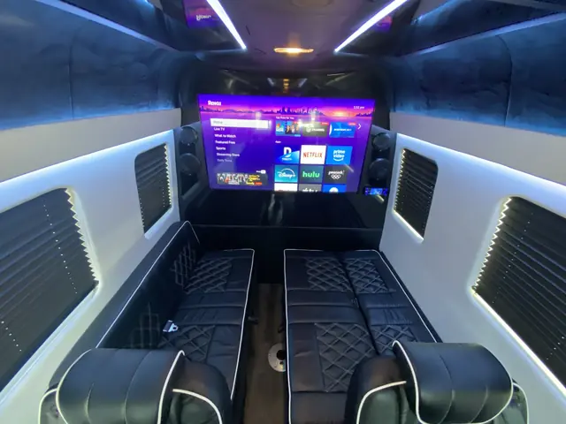 Jet Sprinter captain chairs and table, photo 37 of 75, Sprinter Service NYC