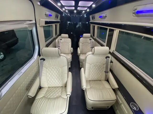 Jet Sprinter captain chairs and table, photo 57 of 75, Sprinter Service NYC