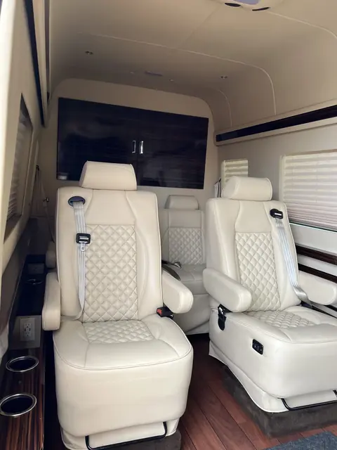 Jet Sprinter captain chairs and table, photo 65 of 75, Sprinter Service NYC
