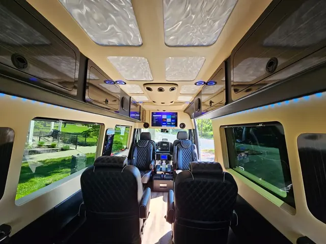 Jet Sprinter captain chairs and table, photo 66 of 75, Sprinter Service NYC