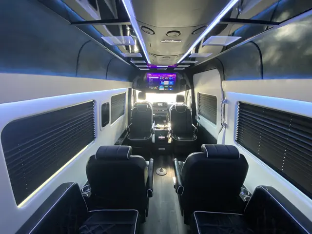 Jet Sprinter captain chairs and table, photo 67 of 75, Sprinter Service NYC