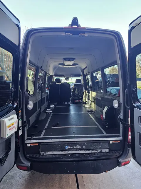 Wheelchair-accessible (ADA/WAV) Sprinter cabin and lift, photo 7 of 10, Sprinter Service NYC